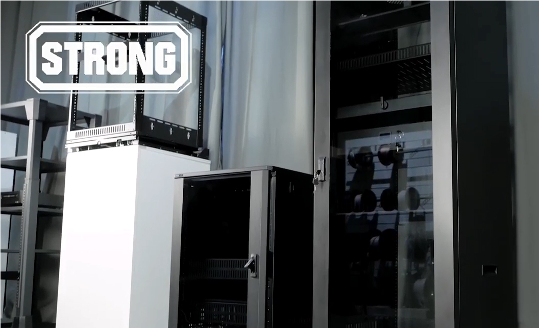 Стойки для аппаратуры Strong
